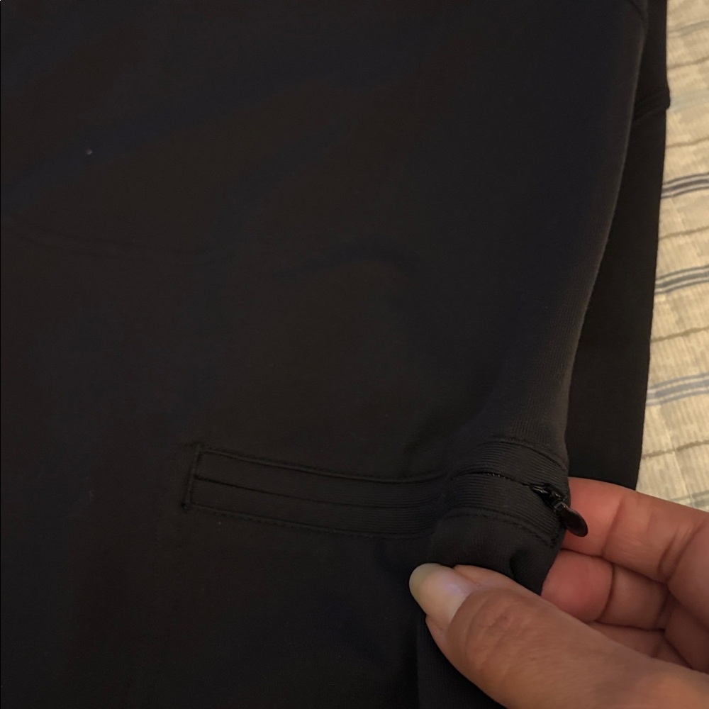 Duluth Trading Co Women's Wide Leg Pants - Black - Picture 4 of 5
